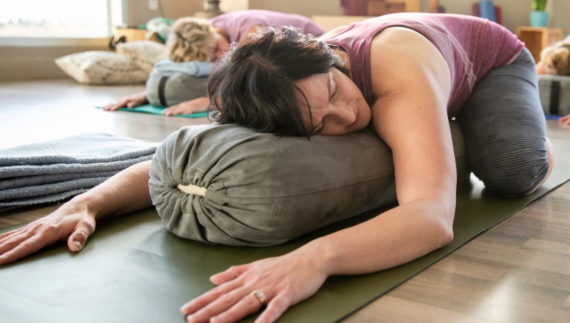 Child’s Pose (Balasana): Benefits, Variations, and Practice Tips