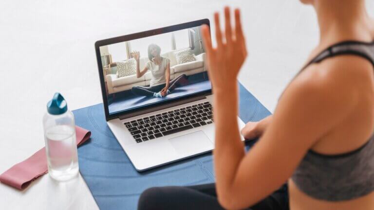 Online yoga teacher training platforms and professional education environments