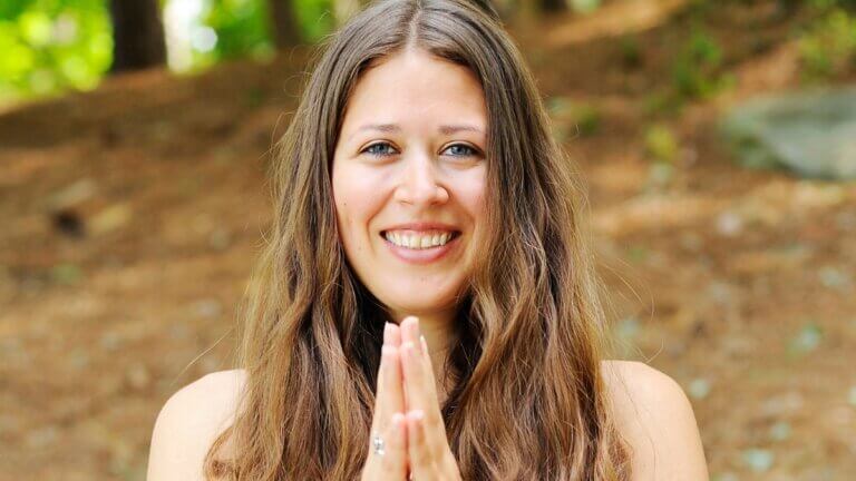 Amanda Kingsmith, yoga business coach for yoga teachers